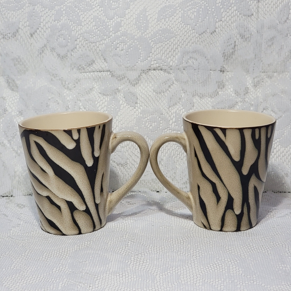 Set of 2 Vintage Soho Loft Stoneware Zebra Print Pattern Mugs Black Beige - Picture 6 of 17